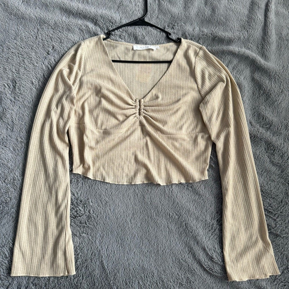 Brand - ASTR Long Sleeve Top 
Size - X-Large